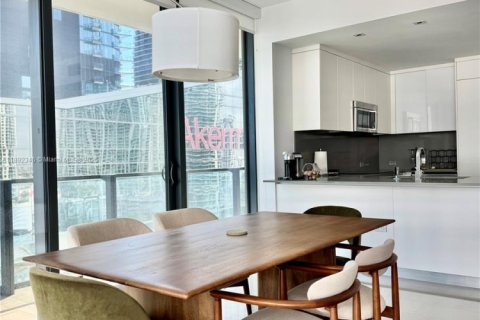 Condominio en alquiler en Miami, Florida, 2 dormitorios, 117.52 m2 № 1944060 - foto 8