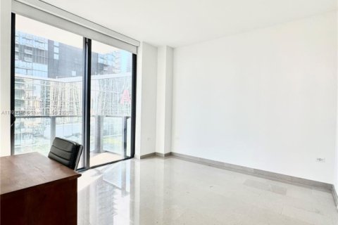 Condominio en alquiler en Miami, Florida, 2 dormitorios, 117.52 m2 № 1944060 - foto 21