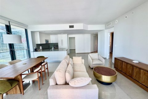 Condominio en alquiler en Miami, Florida, 2 dormitorios, 117.52 m2 № 1944060 - foto 10