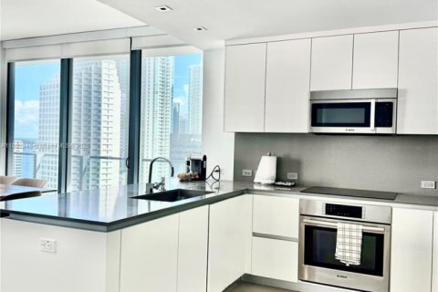 Condominio en alquiler en Miami, Florida, 2 dormitorios, 117.52 m2 № 1944060 - foto 2