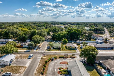 Commercial property in Zephyrhills, Florida 75.81 sq.m. № 1803508 - photo 24