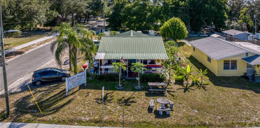 Commercial property in Zephyrhills, Florida 75.81 sq.m. № 1803508