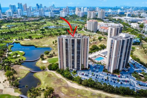 Condominio en venta en Aventura, Florida, 2 dormitorios, 121.98 m2 № 1746057 - foto 24