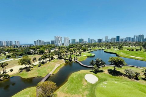 Condominio en venta en Aventura, Florida, 2 dormitorios, 121.98 m2 № 1746057 - foto 17
