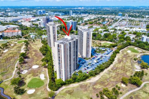 Condominio en venta en Aventura, Florida, 2 dormitorios, 121.98 m2 № 1746057 - foto 23