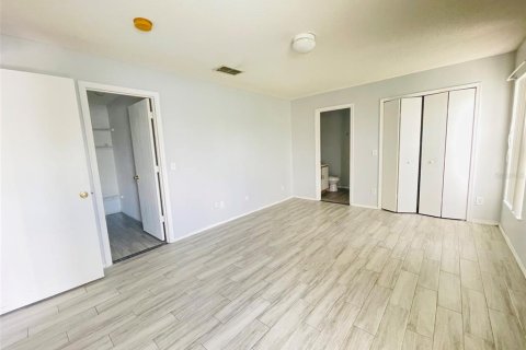 Villa ou maison à louer à Kissimmee, Floride: 4 chambres, 157.56 m2 № 2413958 - photo 10