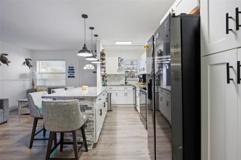 Condominio en venta en Hallandale Beach, Florida, 1 dormitorio, 64.1 m2 № 1811103 - foto 9