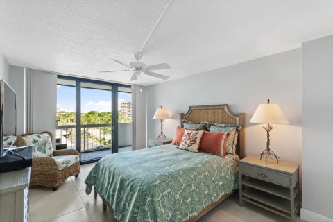 Condo in North Palm Beach, Florida, 2 bedrooms  № 2389916 - photo 20