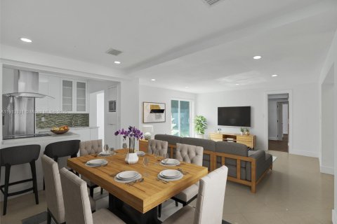 Villa ou maison à vendre à Biscayne Park, Floride: 3 chambres, 174.66 m2 № 2017340 - photo 10