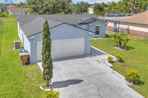 Villa ou maison à vendre à Kissimmee, Floride: 3 chambres, 116.69 m2 № 1791499 - photo 22