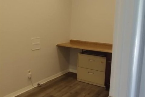 Propiedad comercial en alquiler en Boynton Beach, Florida № 1181993 - foto 1