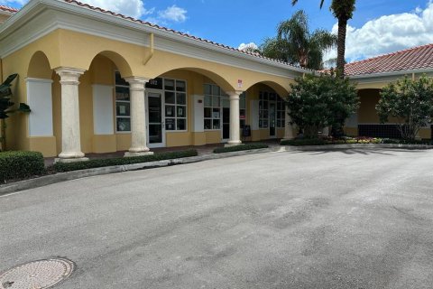 Villa ou maison à louer à Orlando, Floride: 3 chambres, 144.37 m2 № 1919305 - photo 24