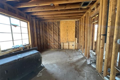 Casa en venta en Gulfport, Florida, 3 dormitorios, 94.76 m2 № 1902273 - foto 12