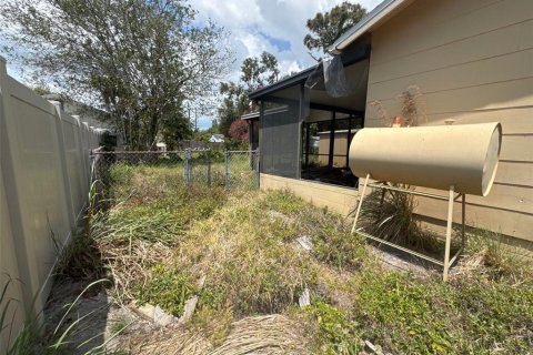 House in Gulfport, Florida 3 bedrooms, 94.76 sq.m. № 1902273 - photo 6