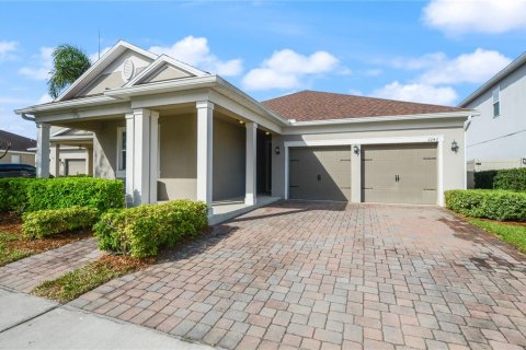 House in Winter Garden, Florida 3 bedrooms, 196.95 sq.m. № 1718719 - photo 12