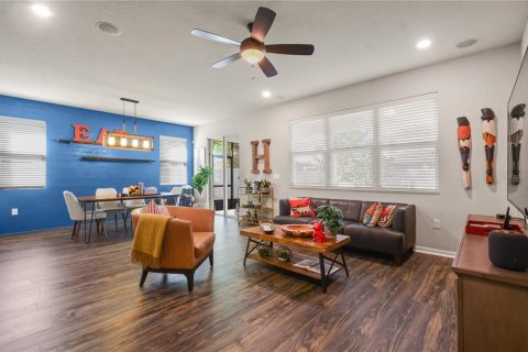 House in Winter Garden, Florida 3 bedrooms, 196.95 sq.m. № 1718719 - photo 24