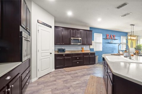 House in Winter Garden, Florida 3 bedrooms, 196.95 sq.m. № 1718719 - photo 17