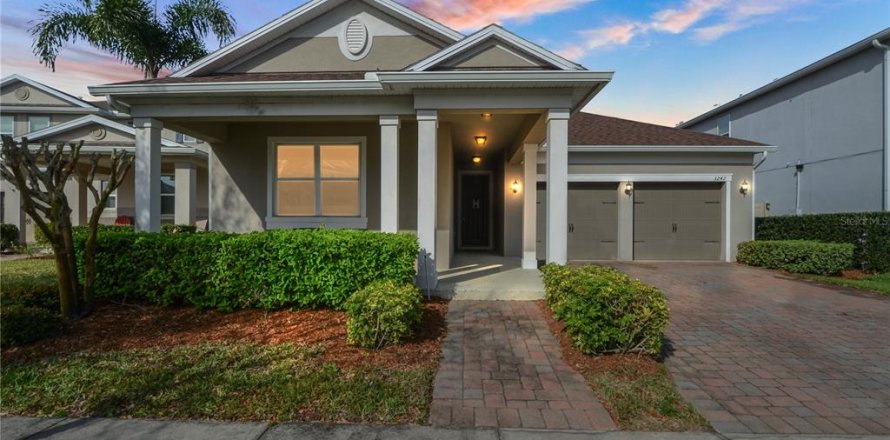 House in Winter Garden, Florida 3 bedrooms, 196.95 sq.m. № 1718719