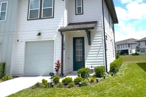 Townhouse in Davenport, Florida 3 bedrooms, 150.69 sq.m. № 2155802