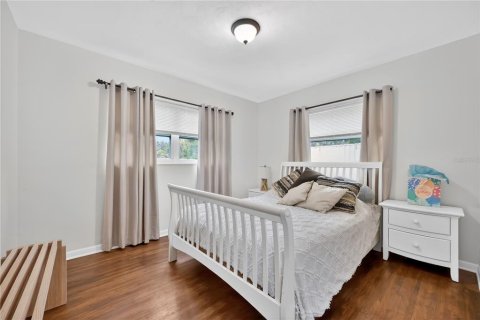 Villa ou maison à vendre à Valrico, Floride: 5 chambres, 164.9 m2 № 2202309 - photo 16