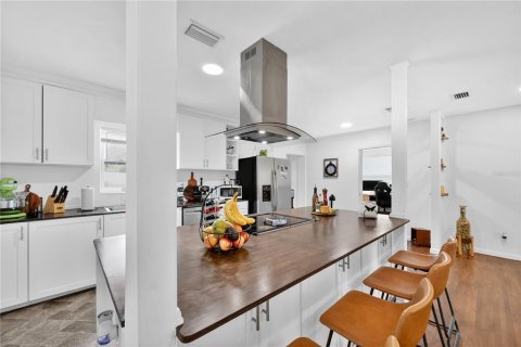 Villa ou maison à vendre à Valrico, Floride: 5 chambres, 164.9 m2 № 2202309 - photo 10