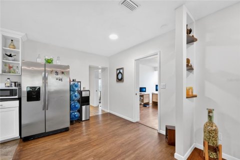 Villa ou maison à vendre à Valrico, Floride: 5 chambres, 164.9 m2 № 2202309 - photo 12