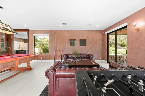 House in Davie, Florida 7 bedrooms, 797.19 sq.m. № 2000289 - photo 27