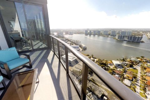 Condo in Sunny Isles Beach, Florida, 3 bedrooms № 2018513 - photo 27