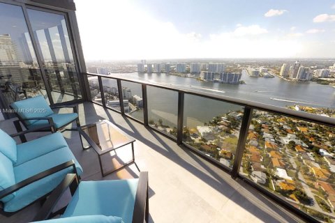 Condo in Sunny Isles Beach, Florida, 3 bedrooms № 2018513 - photo 26