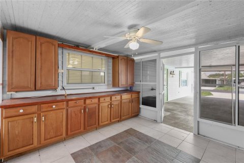 House in Lehigh Acres, Florida 2 bedrooms, 75.81 sq.m. № 2222917 - photo 7