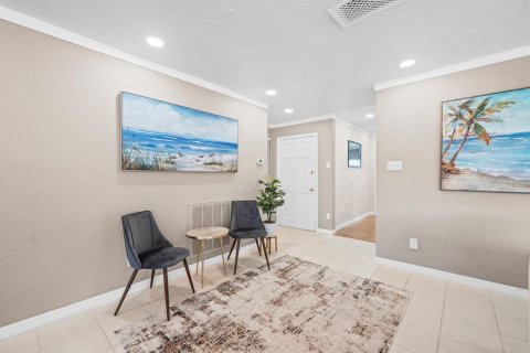 Condo in Seminole, Florida, 2 bedrooms  № 1765682 - photo 6