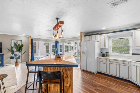 Condo in Seminole, Florida, 2 bedrooms  № 1765682 - photo 21