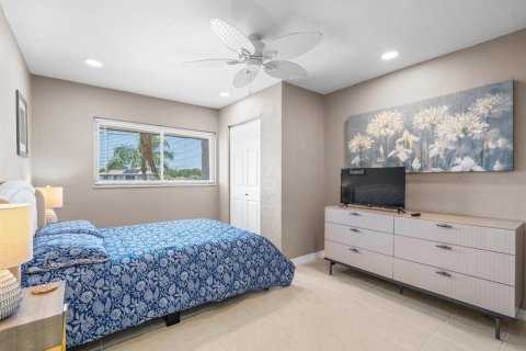 Condo in Seminole, Florida, 2 bedrooms  № 1765682 - photo 28