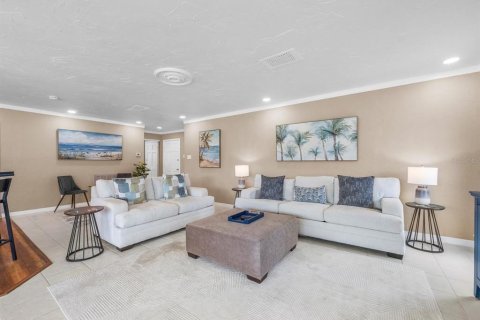 Condo in Seminole, Florida, 2 bedrooms  № 1765682 - photo 10