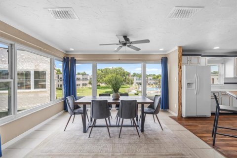 Condo in Seminole, Florida, 2 bedrooms  № 1765682 - photo 12