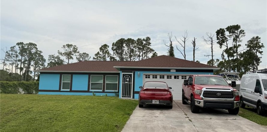 House in North Port, Florida 3 bedrooms, 110.83 sq.m. № 1917549
