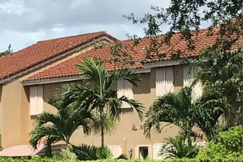 Townhouse in Miami, Florida 3 bedrooms, 146.69 sq.m. № 1994062 - photo 16