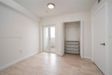 Copropriété à louer à Miami, Floride: 2 chambres, 103.03 m2 № 1989449 - photo 18