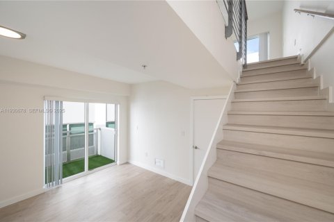 Copropriété à louer à Miami, Floride: 2 chambres, 103.03 m2 № 1989449 - photo 13