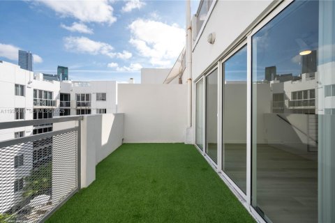 Copropriété à louer à Miami, Floride: 2 chambres, 103.03 m2 № 1989449 - photo 11