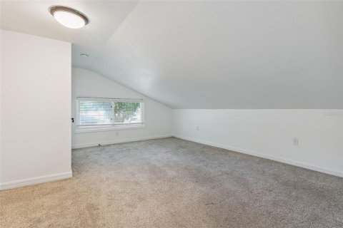 House in Minneola, Florida 5 bedrooms, 164.99 sq.m. № 2258701 - photo 25