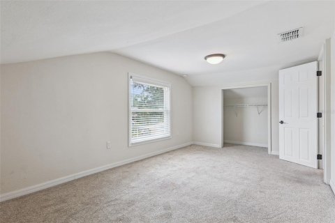 House in Minneola, Florida 5 bedrooms, 164.99 sq.m. № 2258701 - photo 21