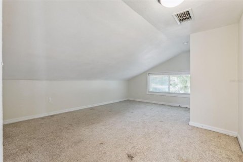 House in Minneola, Florida 5 bedrooms, 164.99 sq.m. № 2258701 - photo 23