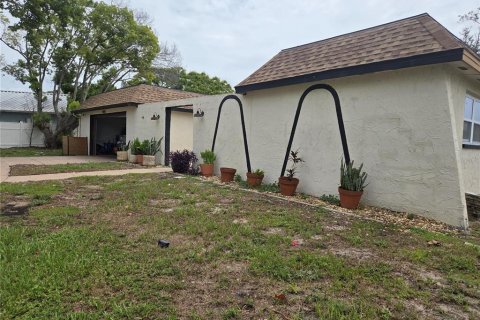 Villa ou maison à vendre à Port Richey, Floride: 3 chambres, 159.05 m2 № 2224936 - photo 20