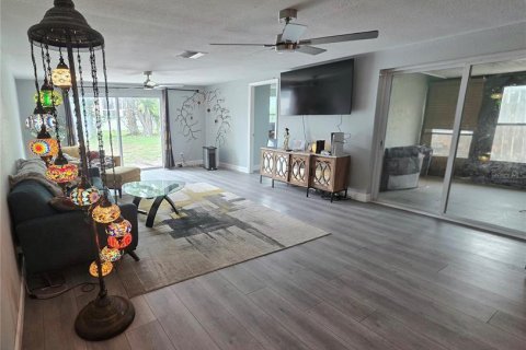 Villa ou maison à vendre à Port Richey, Floride: 3 chambres, 159.05 m2 № 2224936 - photo 9