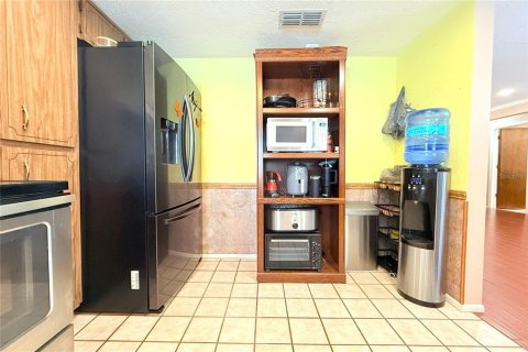 House in New Port Richey, Florida 4 bedrooms, 158.68 sq.m. № 1900674 - photo 20