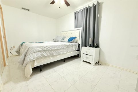 House in New Port Richey, Florida 4 bedrooms, 158.68 sq.m. № 1900674 - photo 29