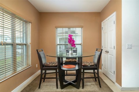 Touwnhouse à vendre à Davenport, Floride: 3 chambres, 152.92 m2 № 1765147 - photo 8
