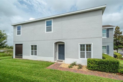 Touwnhouse à vendre à Davenport, Floride: 3 chambres, 152.92 m2 № 1765147 - photo 1