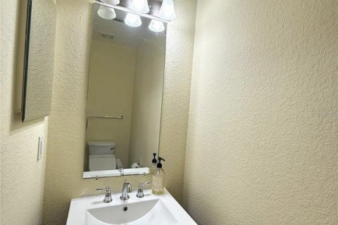 Copropriété à louer à Tampa, Floride: 2 chambres, 131.74 m2 № 1911658 - photo 10